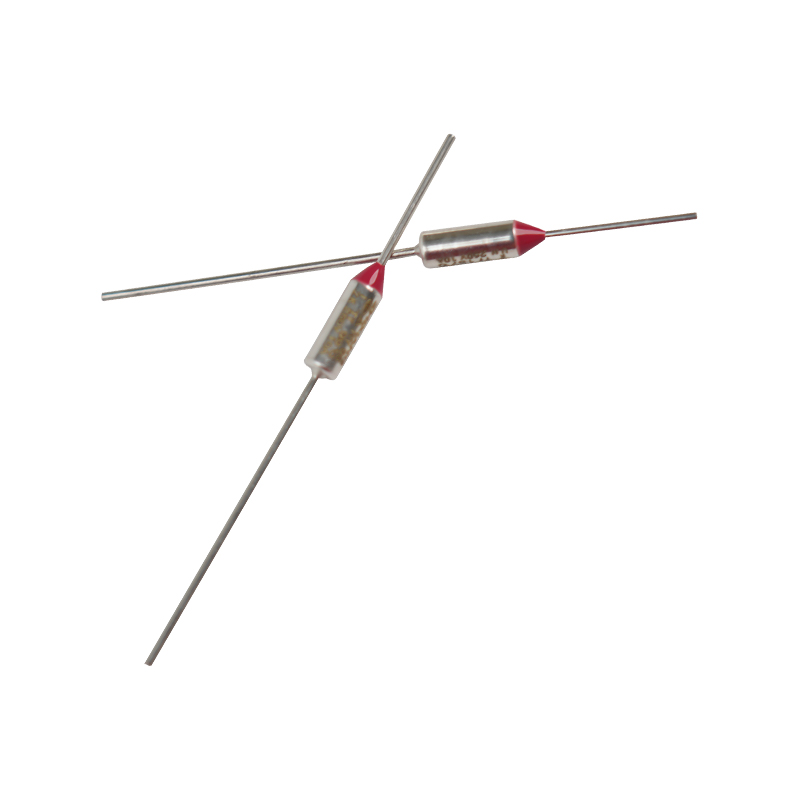 使い捨て温度ヒューズ 小型家庭用電化製品内部の 1 回限りの回復不可能な温度ヒューズ 使い捨て温度ヒューズ 小型家庭用電化製品内部の 1 回限りの回復不可能な温度ヒューズ